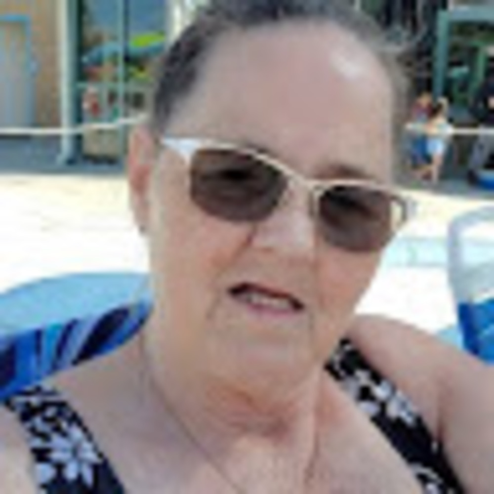 Meet your Posher, Cynthia